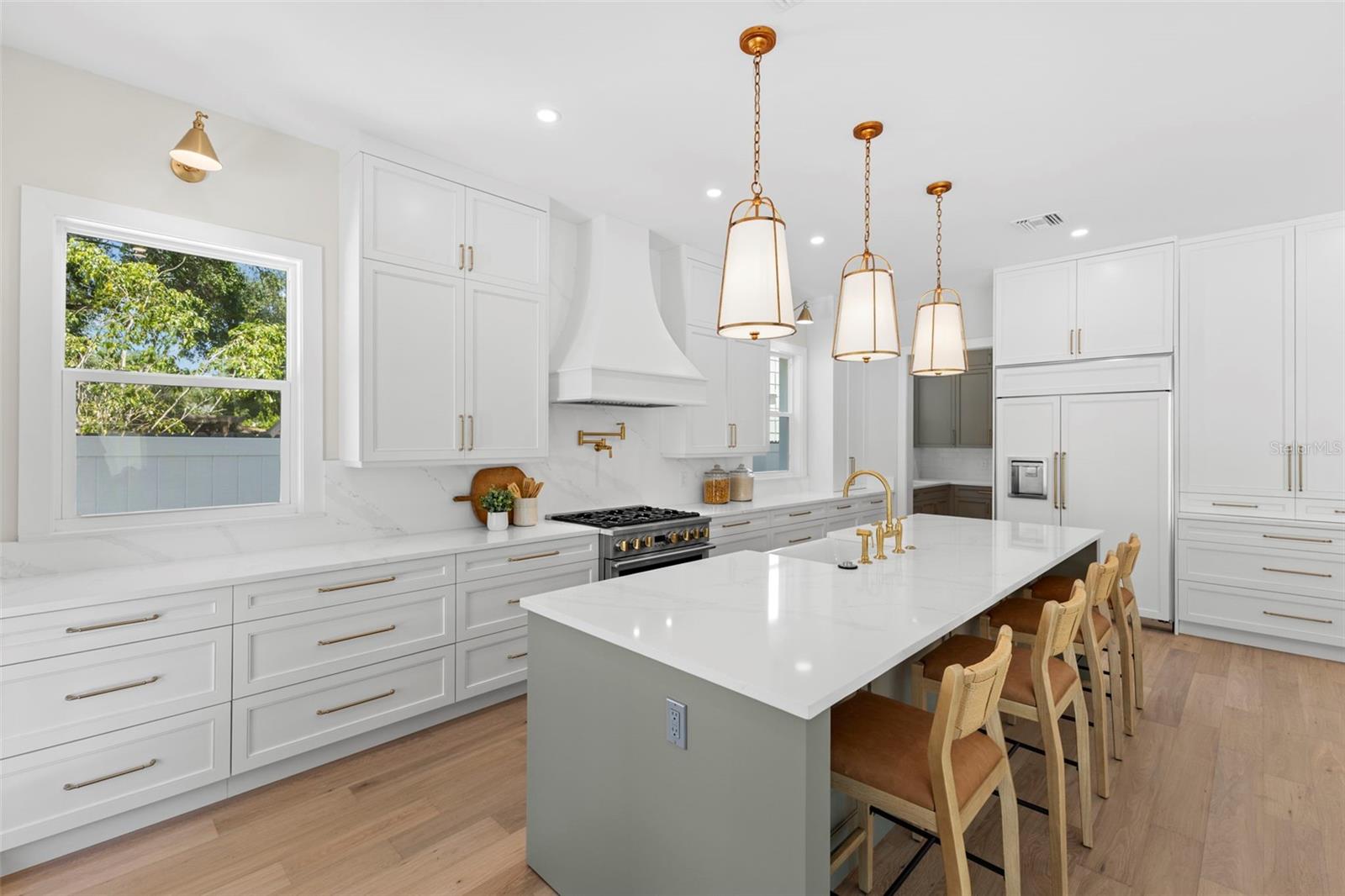 1100 8TH ST N, ST PETERSBURG, FL, 33701