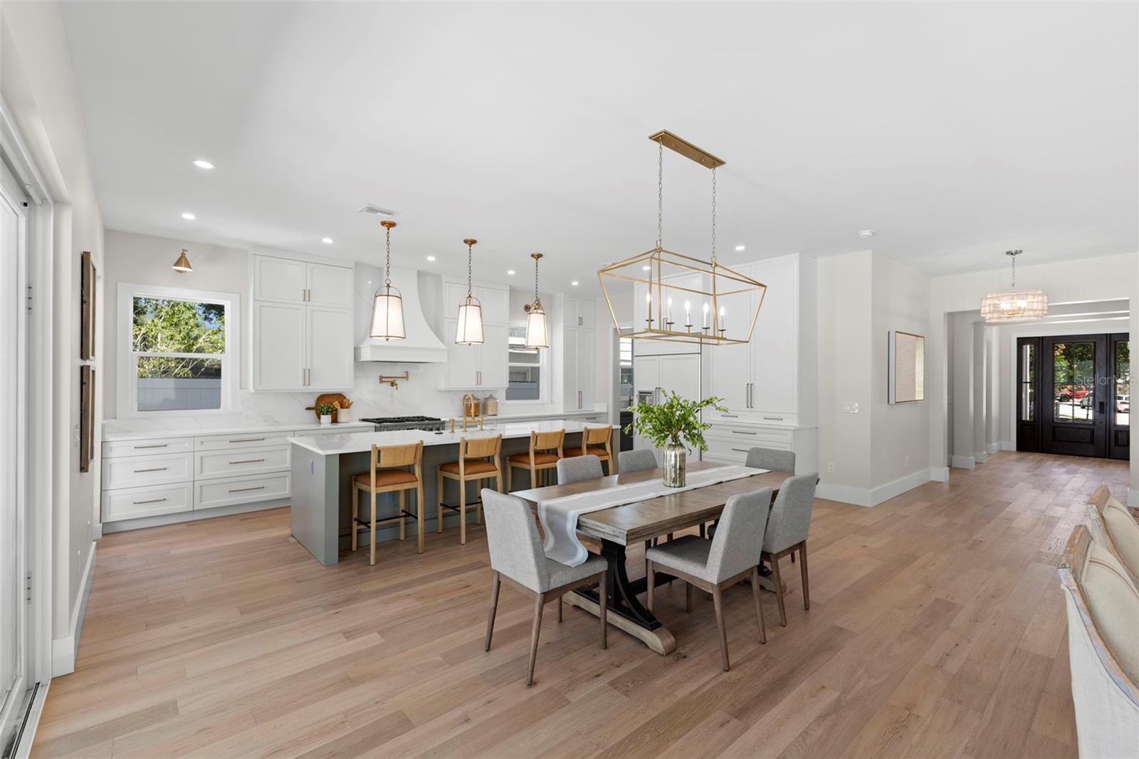 1100 8TH ST N, ST PETERSBURG, FL, 33701