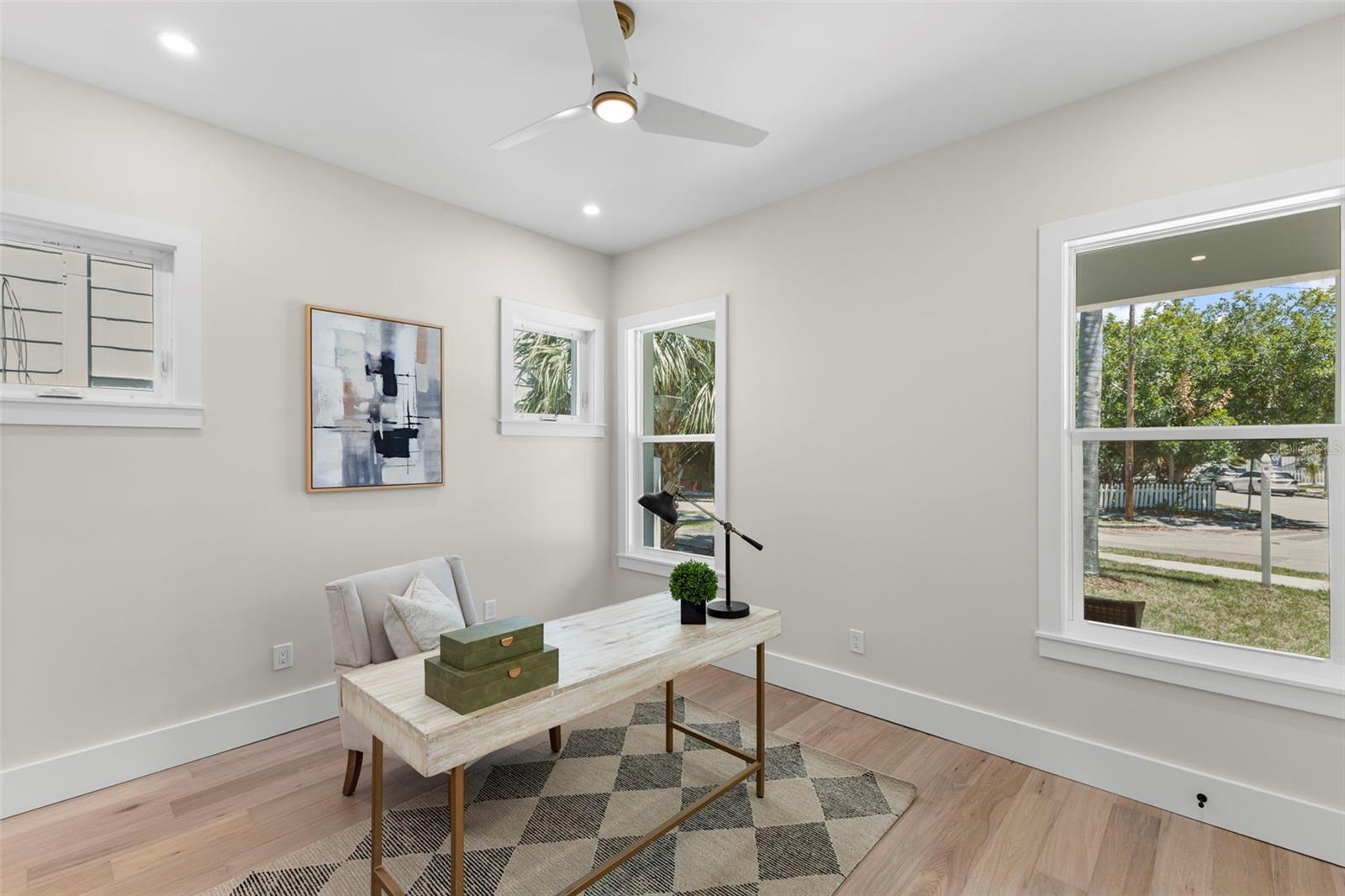 1100 8TH ST N, ST PETERSBURG, FL, 33701