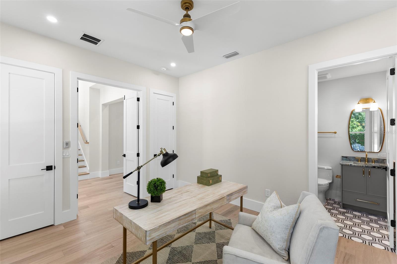 1100 8TH ST N, ST PETERSBURG, FL, 33701