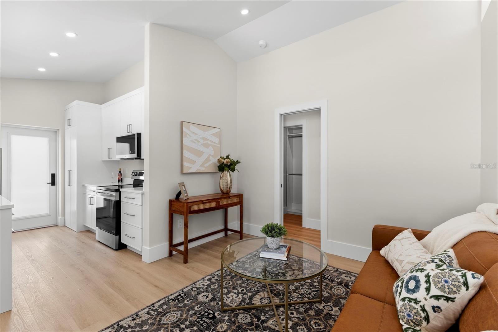 1100 8TH ST N, ST PETERSBURG, FL, 33701