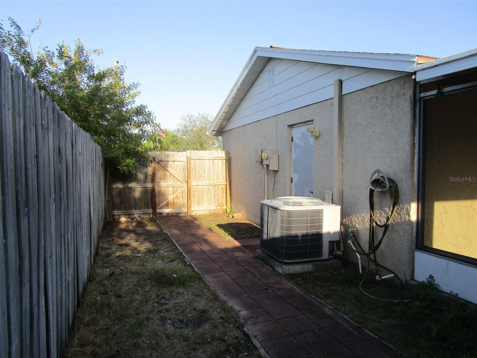 11611 CONSTANCE DR, PORT RICHEY, FL, 34668