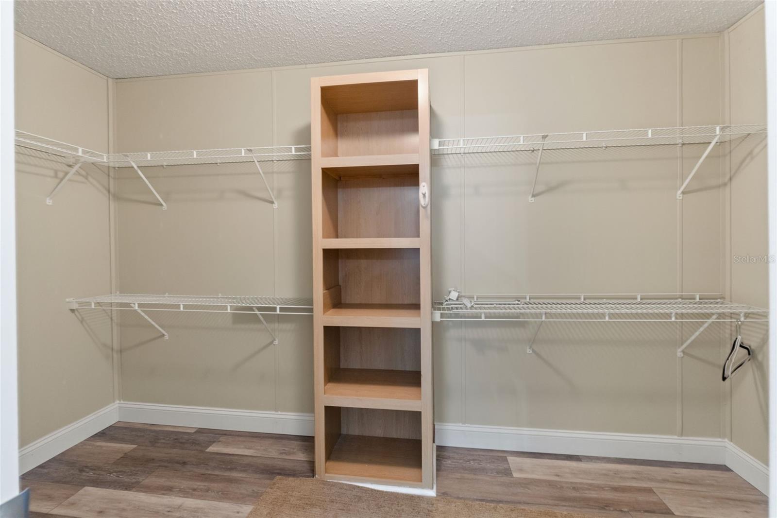 8231 E SUNRAY LN, FLORAL CITY, FL, 34436