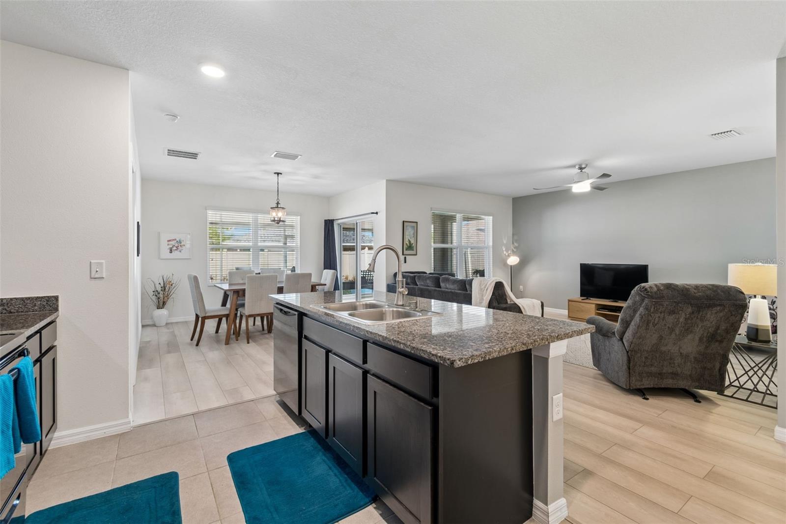 11913 LEDBURY COMMONS DR, GIBSONTON, FL, 33534