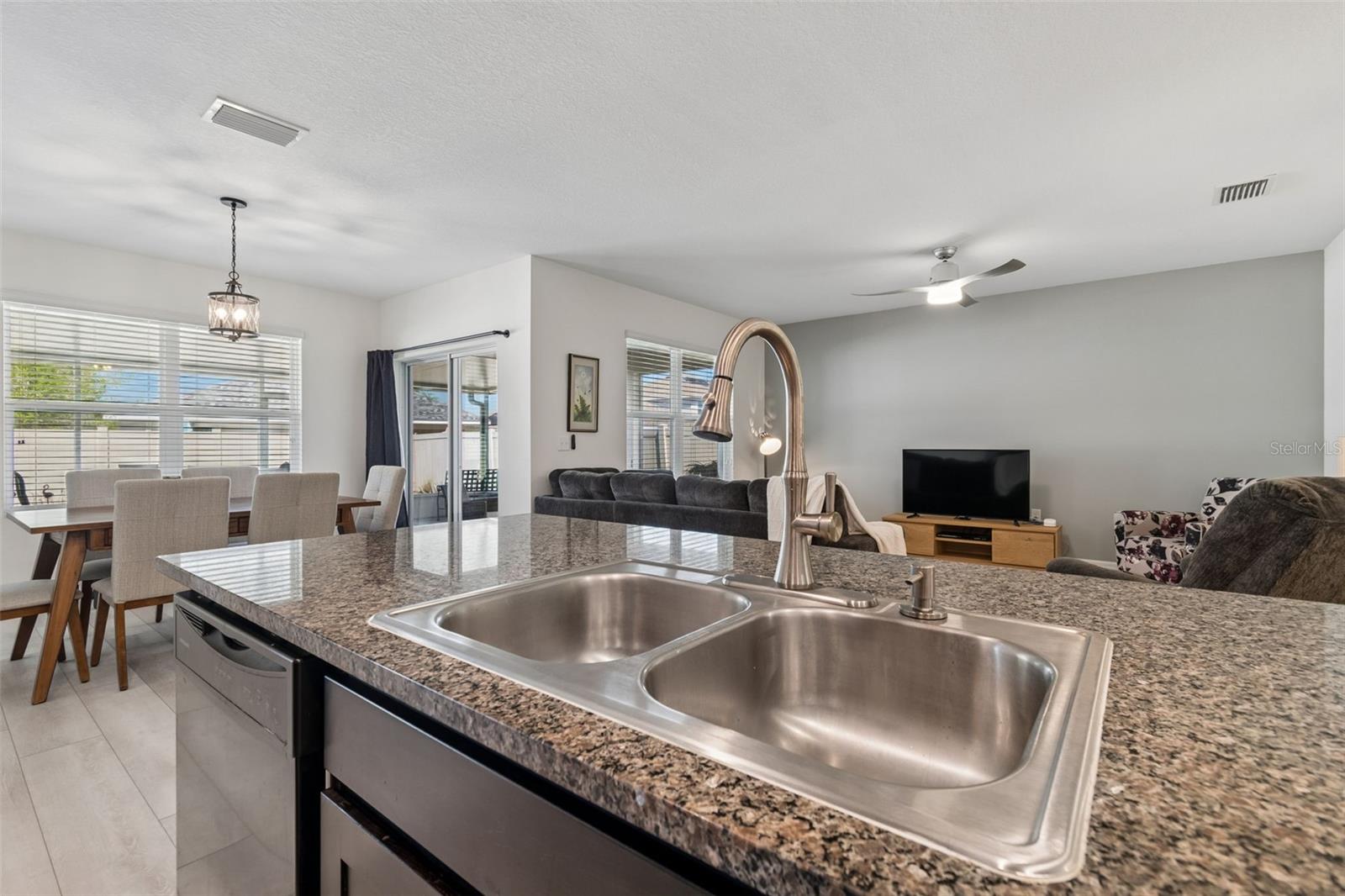 11913 LEDBURY COMMONS DR, GIBSONTON, FL, 33534