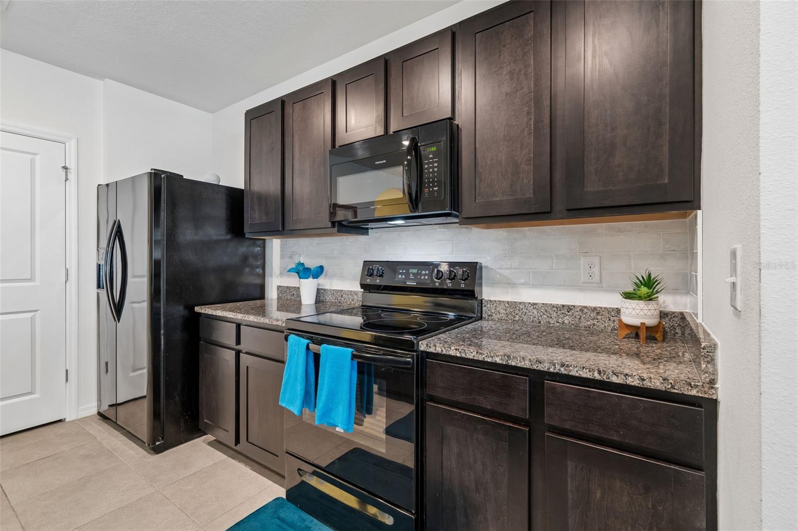 11913 LEDBURY COMMONS DR, GIBSONTON, FL, 33534