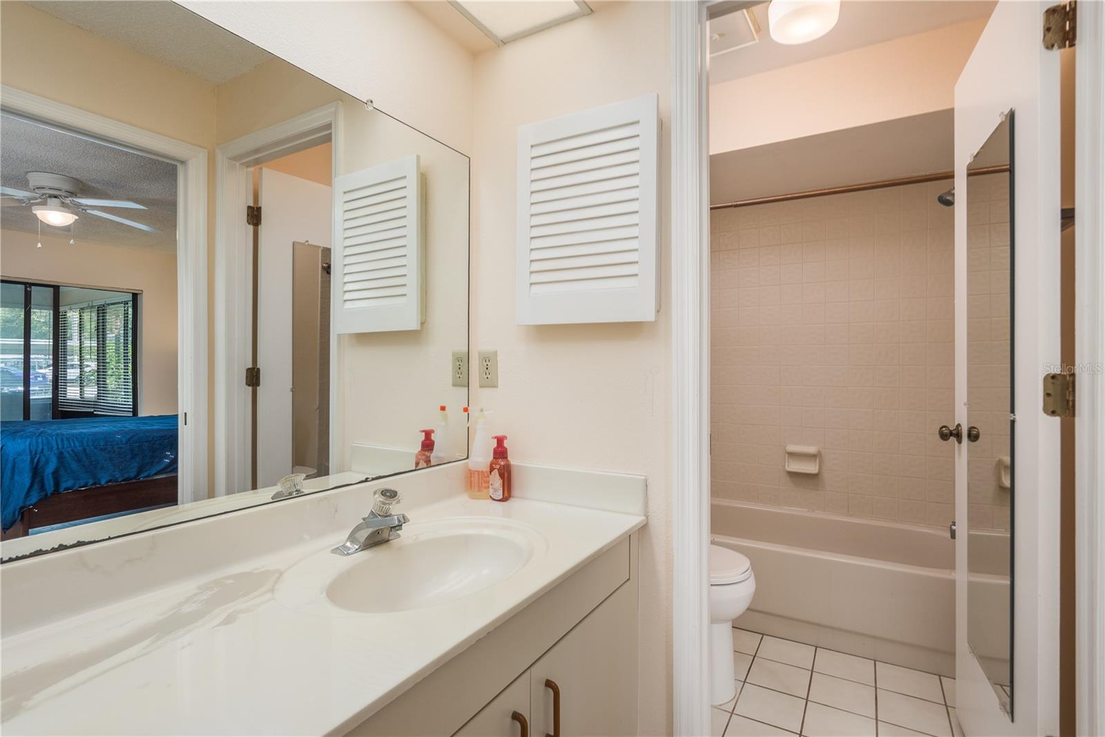 2713 COUNTRYSIDE BLVD #108, CLEARWATER, FL, 33761