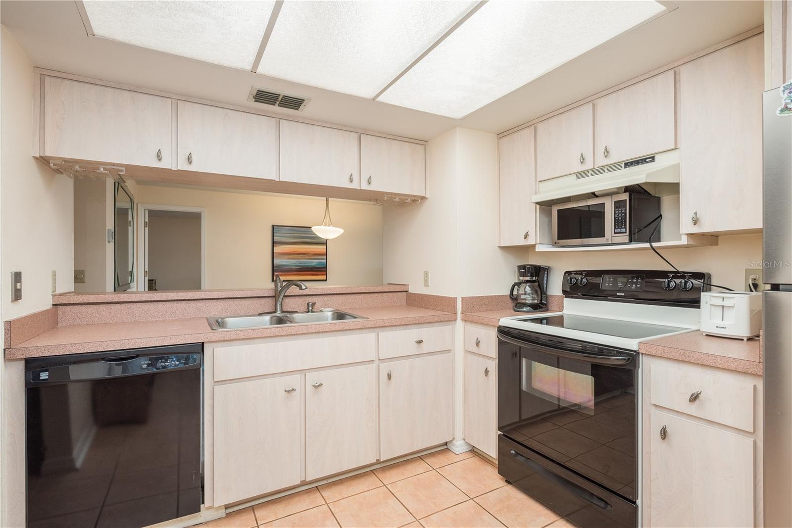 2713 COUNTRYSIDE BLVD #108, CLEARWATER, FL, 33761