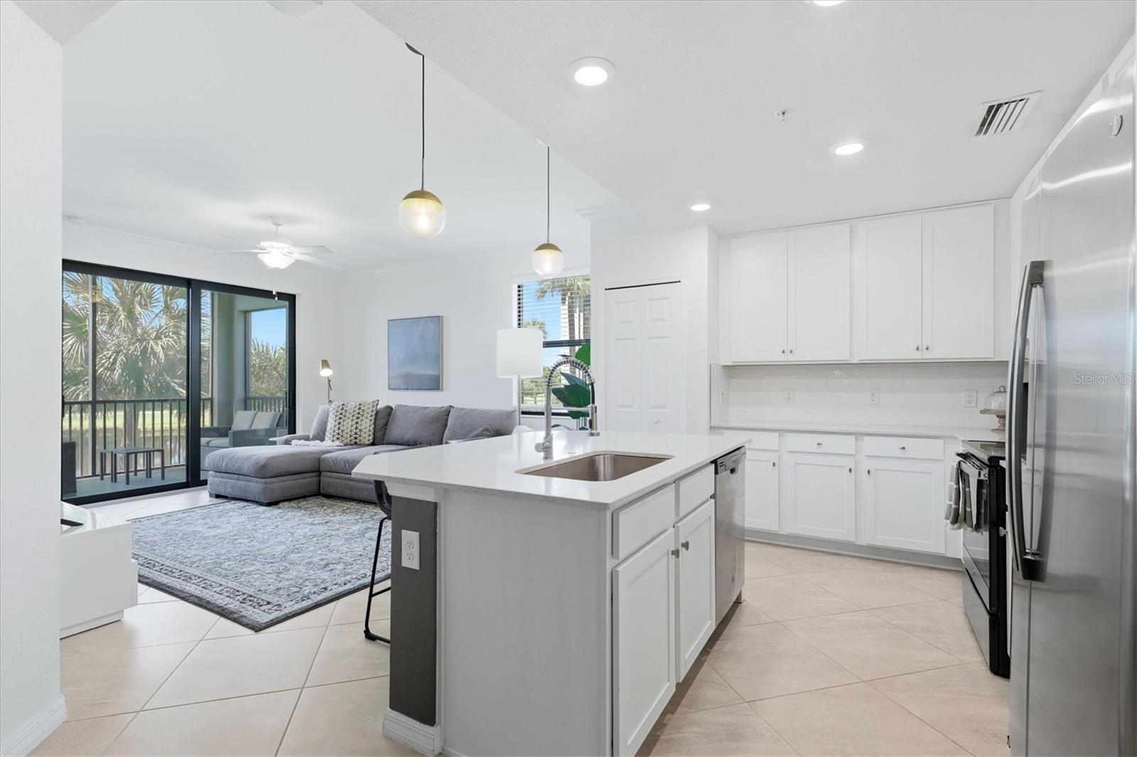 17626 GAWTHROP DR #208, BRADENTON, FL, 34211