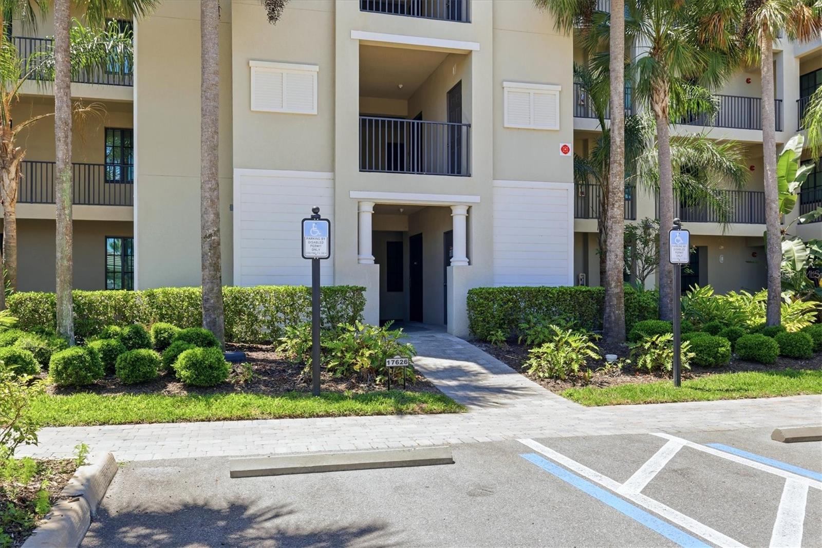 17626 GAWTHROP DR #208, BRADENTON, FL, 34211
