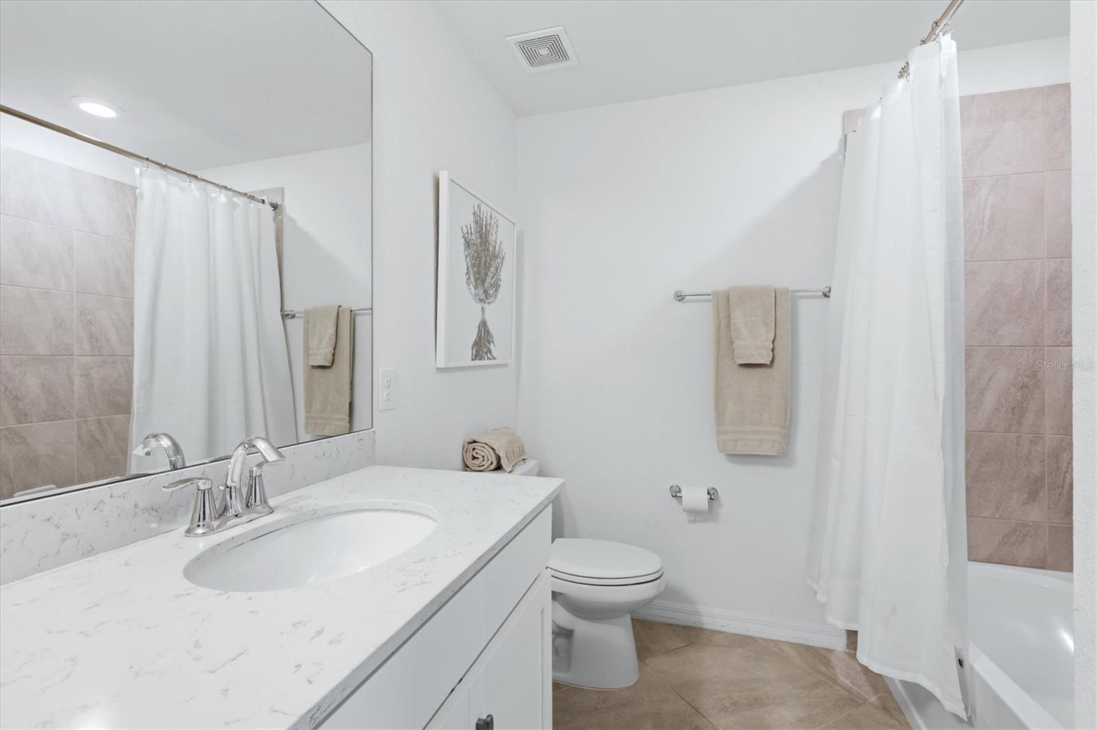 17626 GAWTHROP DR #208, BRADENTON, FL, 34211