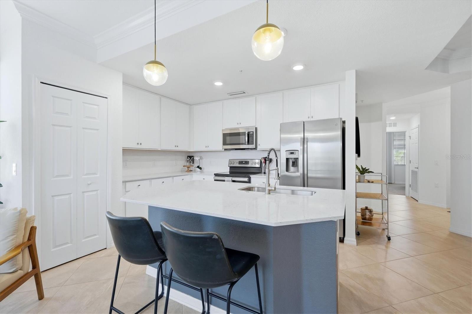 17626 GAWTHROP DR #208, BRADENTON, FL, 34211