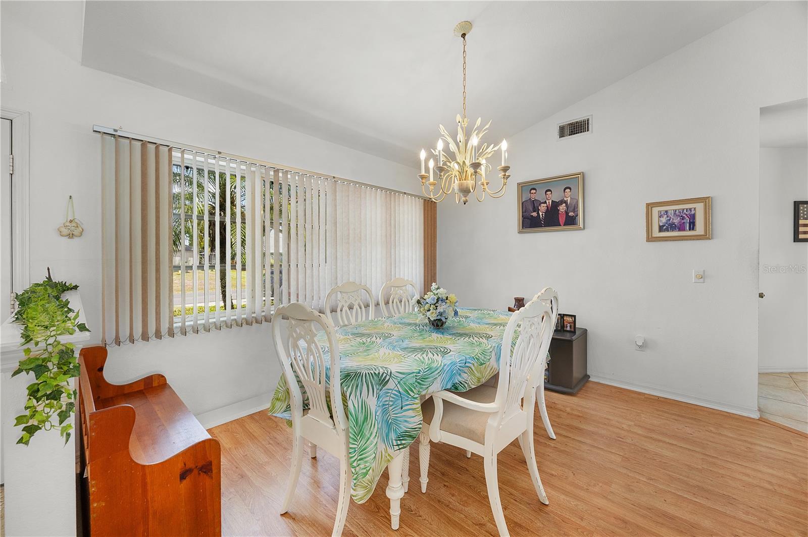 184 MARK TWAIN LN, ROTONDA WEST, FL, 33947