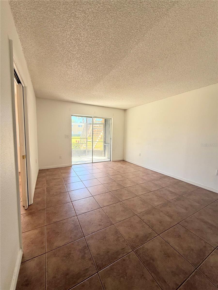 1000 LAKE OF THE WOODS BLVD #101B, CASSELBERRY, FL, 32730