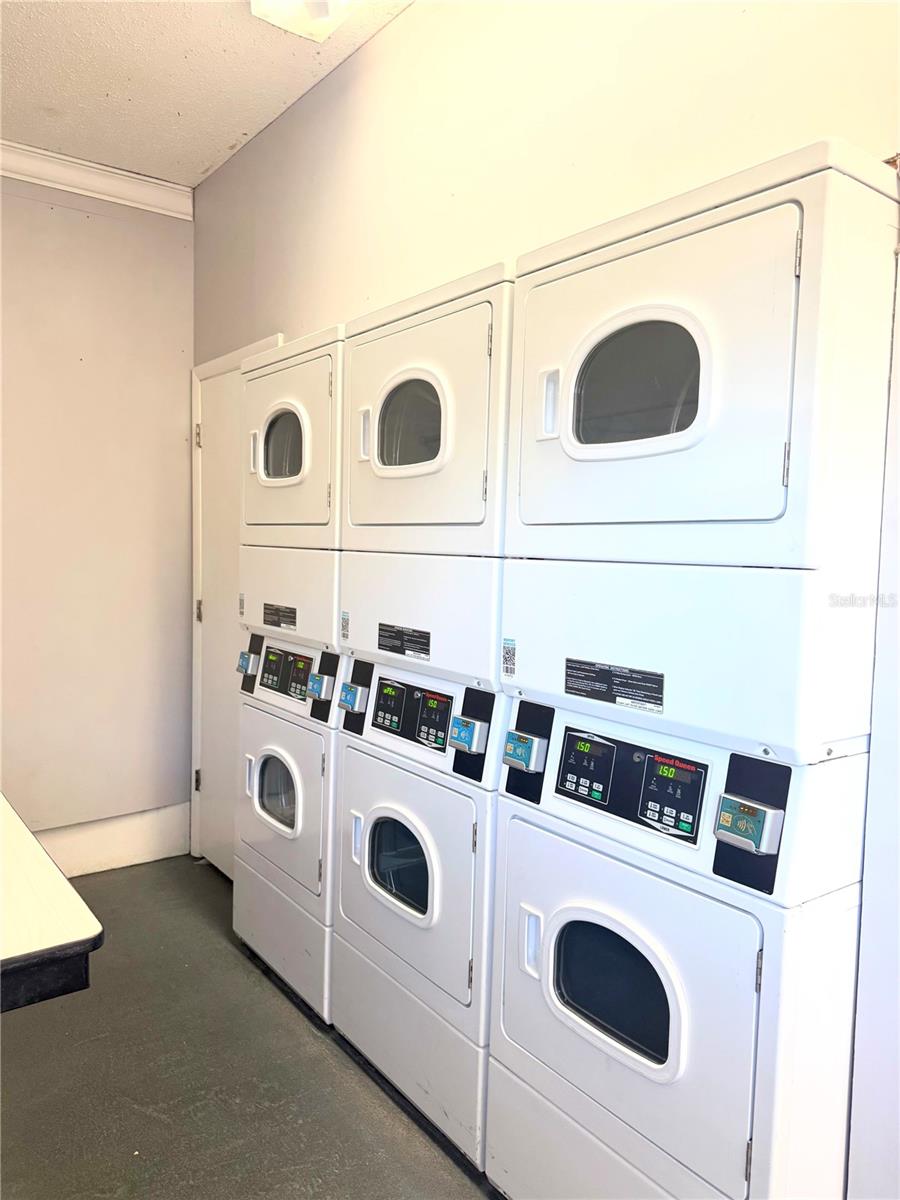 1000 LAKE OF THE WOODS BLVD #101B, CASSELBERRY, FL, 32730