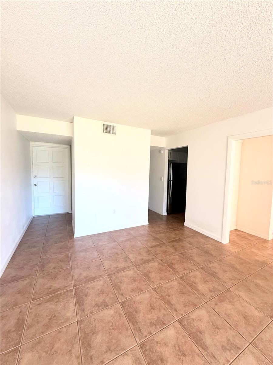 1000 LAKE OF THE WOODS BLVD #101B, CASSELBERRY, FL, 32730