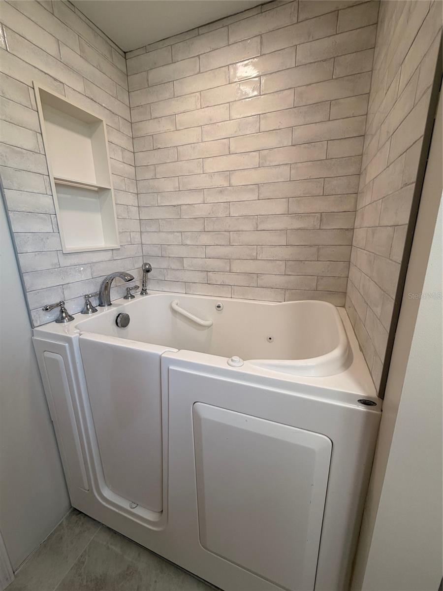 519 NORFOLK ST, DUNEDIN, FL, 34698