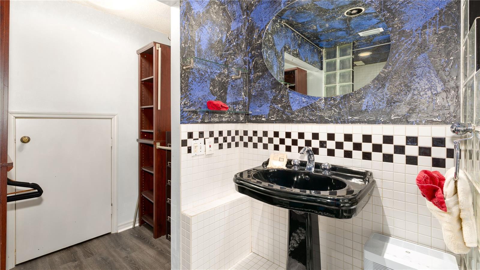 10438 SAINT TROPEZ PL, TAMPA, FL, 33615