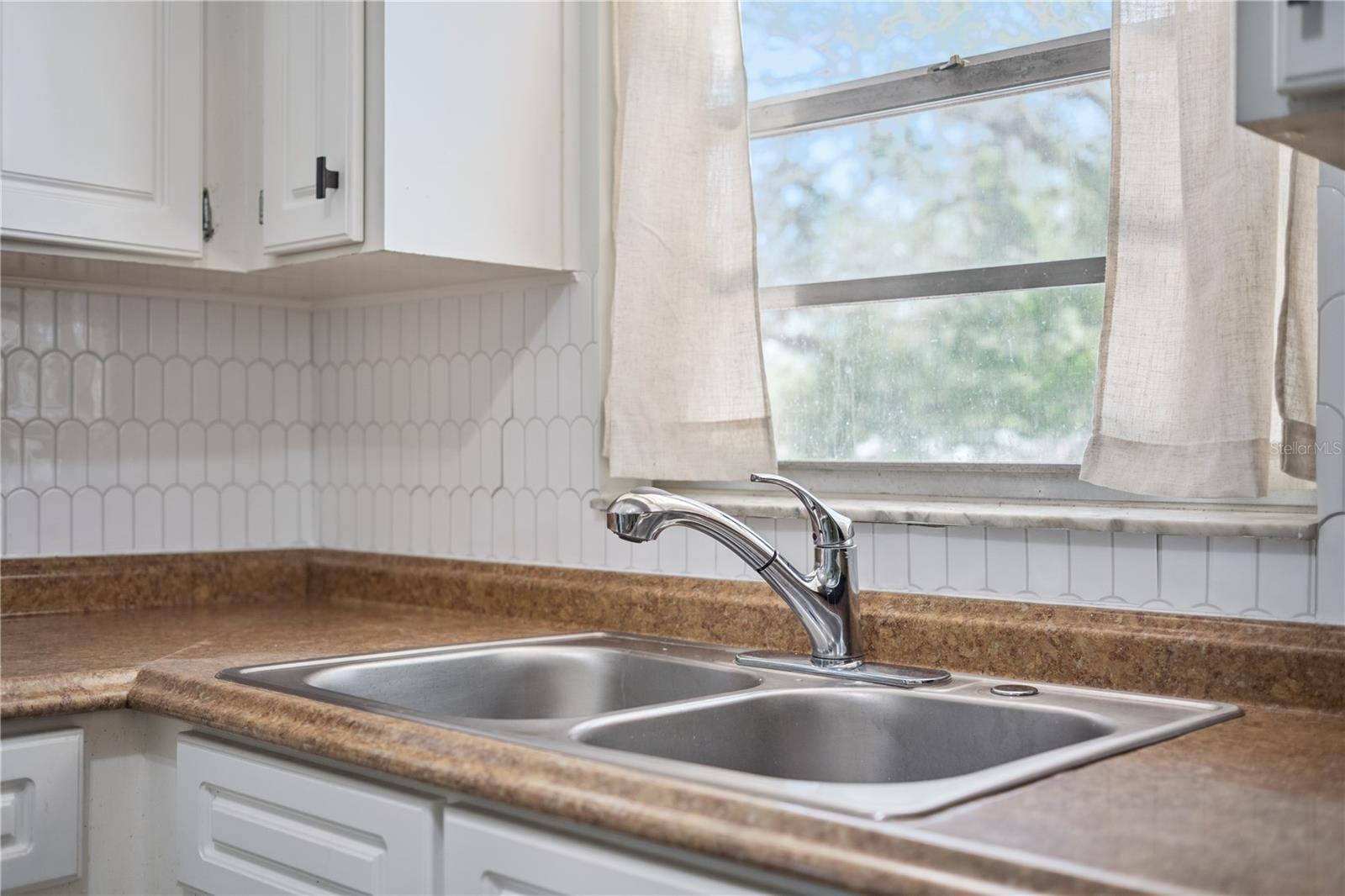 6642 HIAWASSEE MEADOWS DR, ORLANDO, FL, 32818