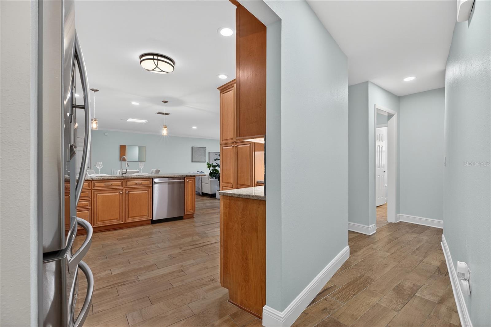 1026 CRYSTAL LAKE RD, LUTZ, FL, 33548