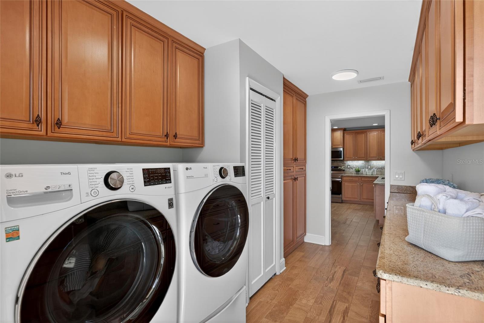 1026 CRYSTAL LAKE RD, LUTZ, FL, 33548