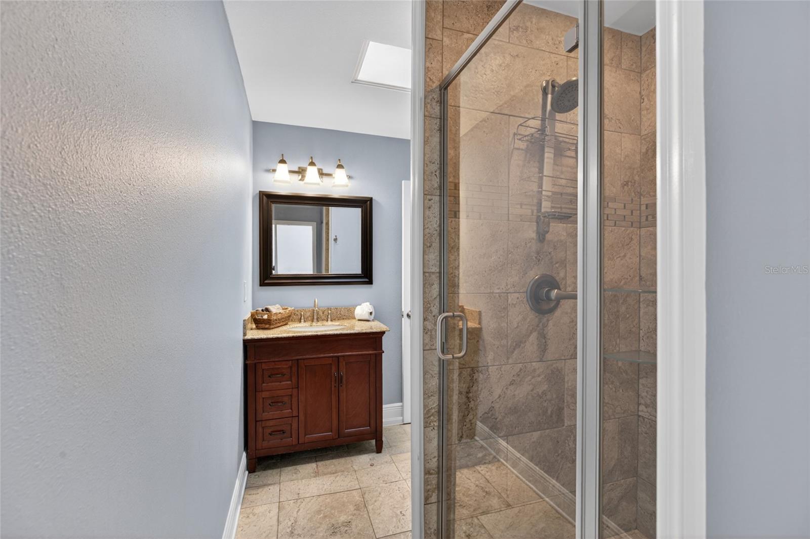 1026 CRYSTAL LAKE RD, LUTZ, FL, 33548