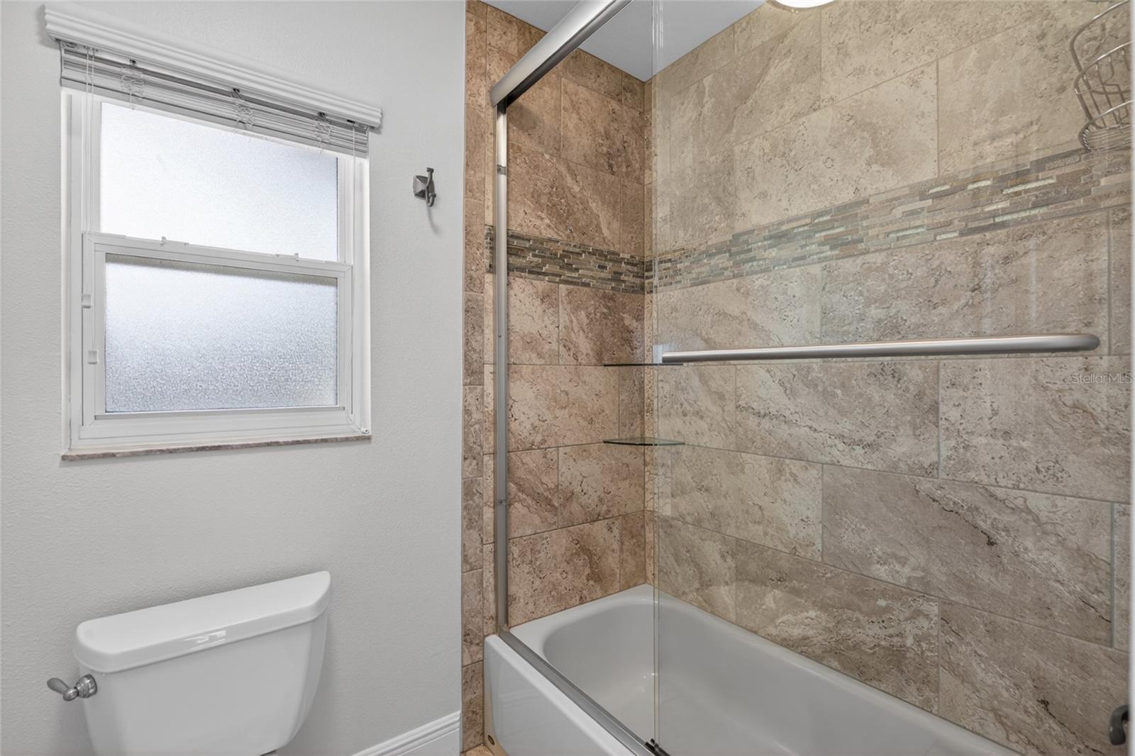 1026 CRYSTAL LAKE RD, LUTZ, FL, 33548