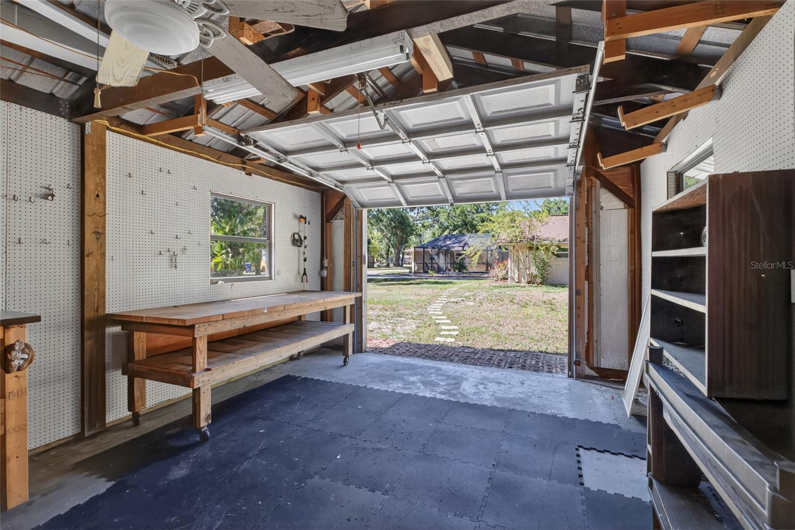 1026 CRYSTAL LAKE RD, LUTZ, FL, 33548