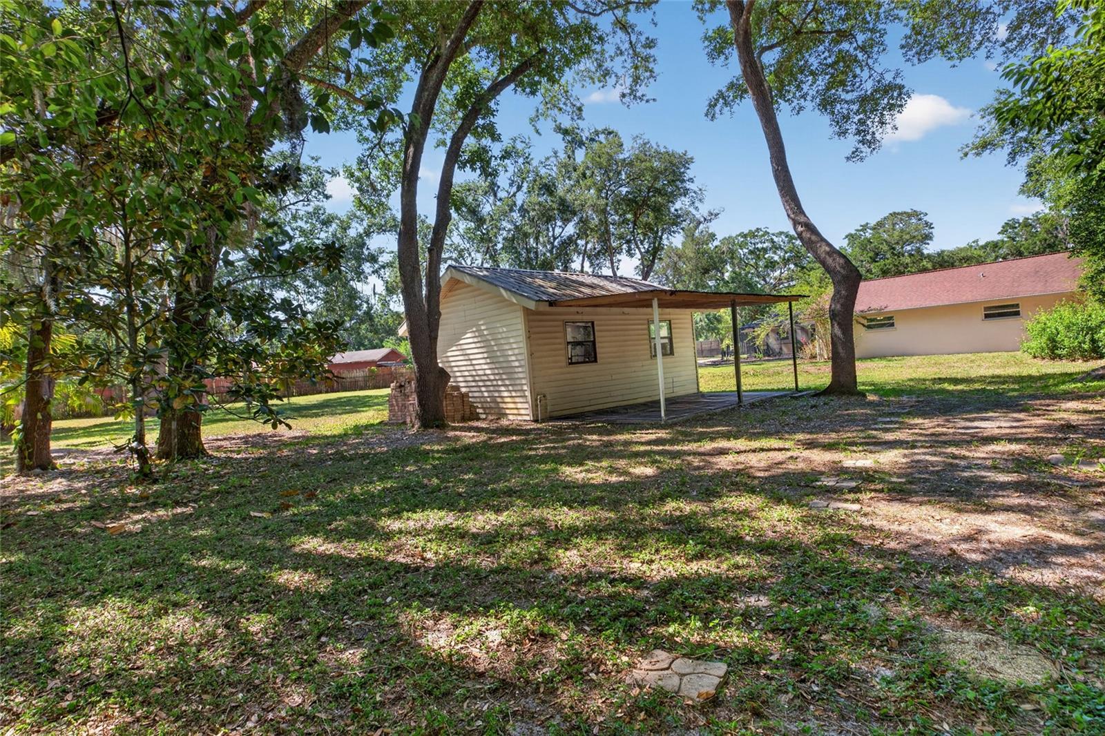 1026 CRYSTAL LAKE RD, LUTZ, FL, 33548