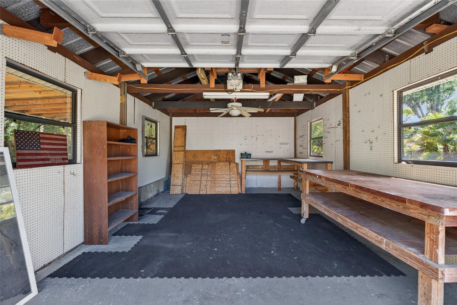 1026 CRYSTAL LAKE RD, LUTZ, FL, 33548