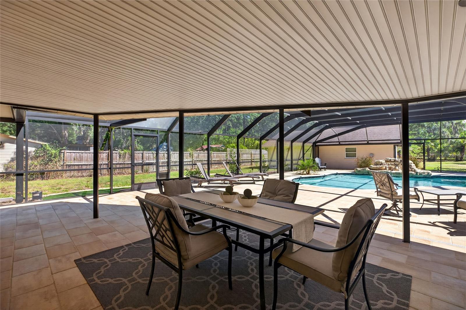 1026 CRYSTAL LAKE RD, LUTZ, FL, 33548