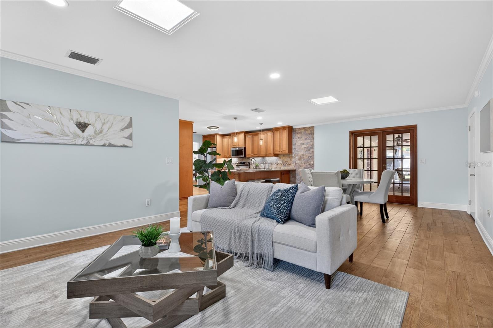 1026 CRYSTAL LAKE RD, LUTZ, FL, 33548