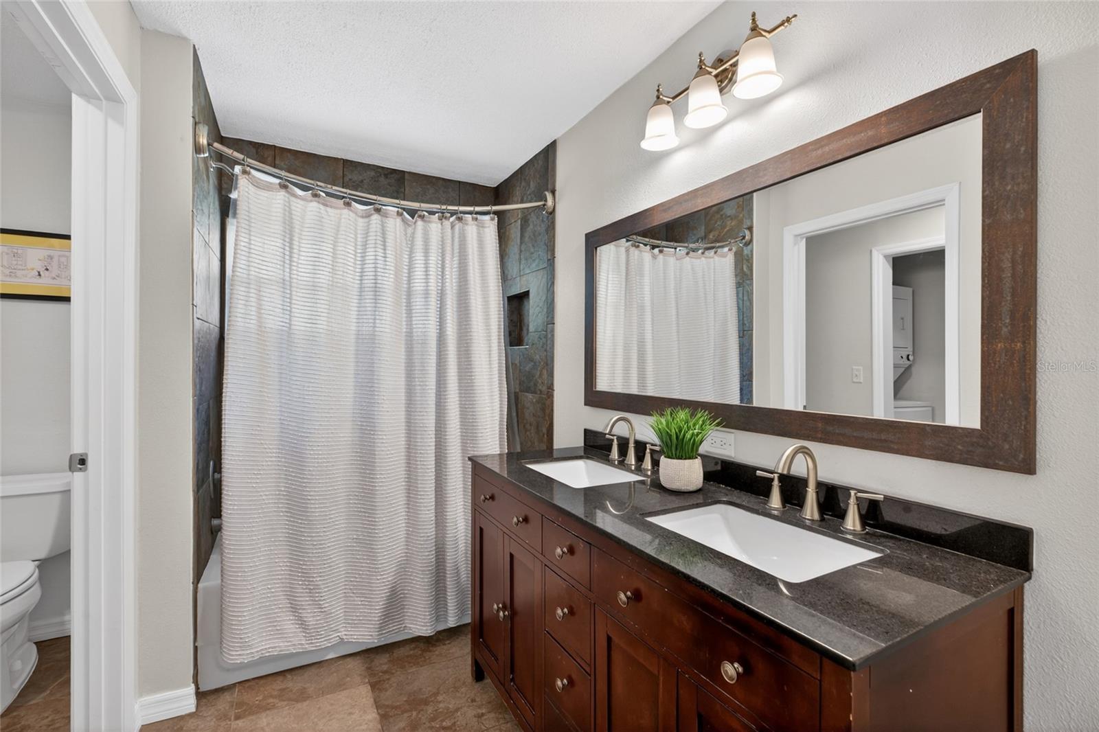 1026 CRYSTAL LAKE RD, LUTZ, FL, 33548