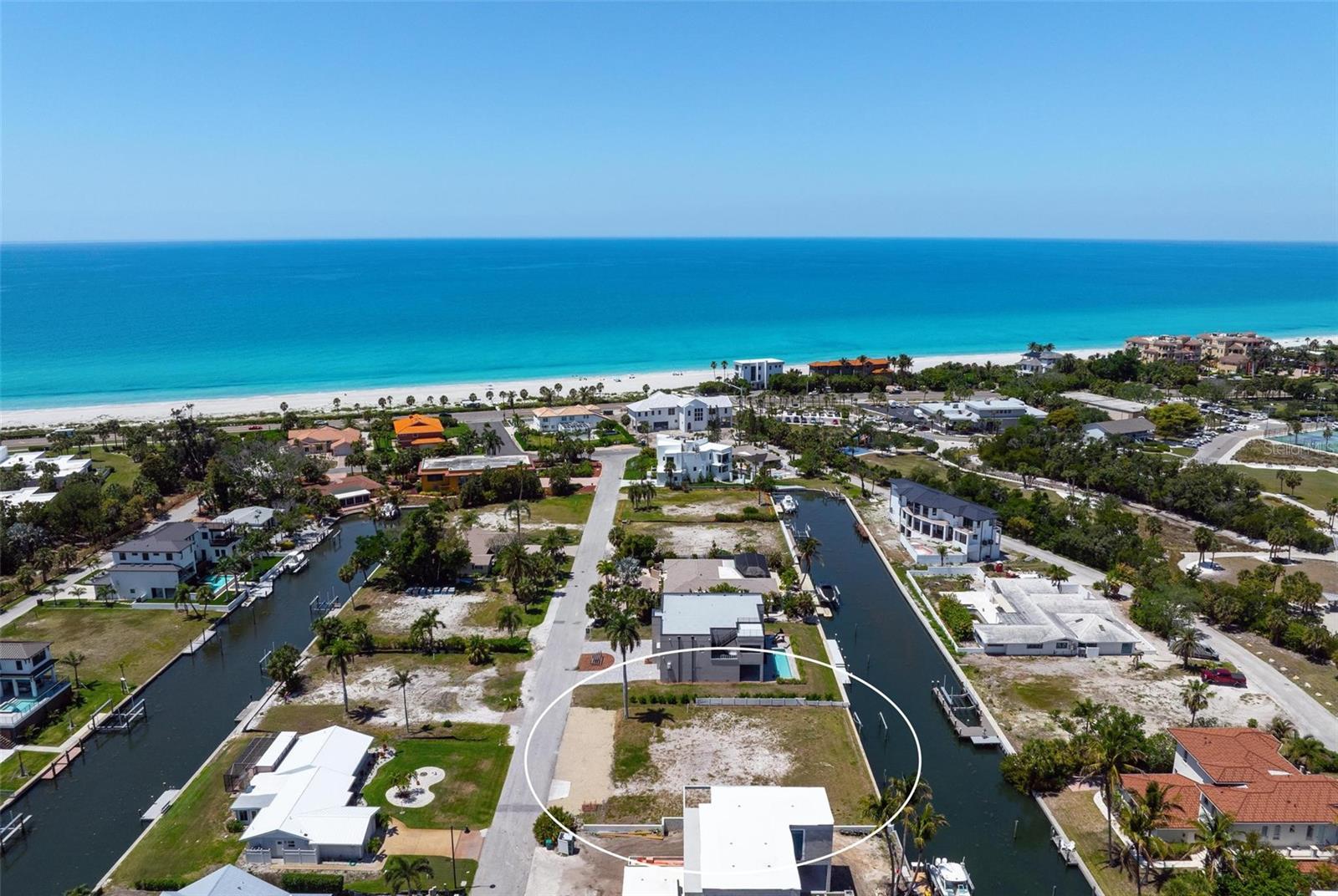 581 ROUNTREE DR, LONGBOAT KEY, FL, 34228