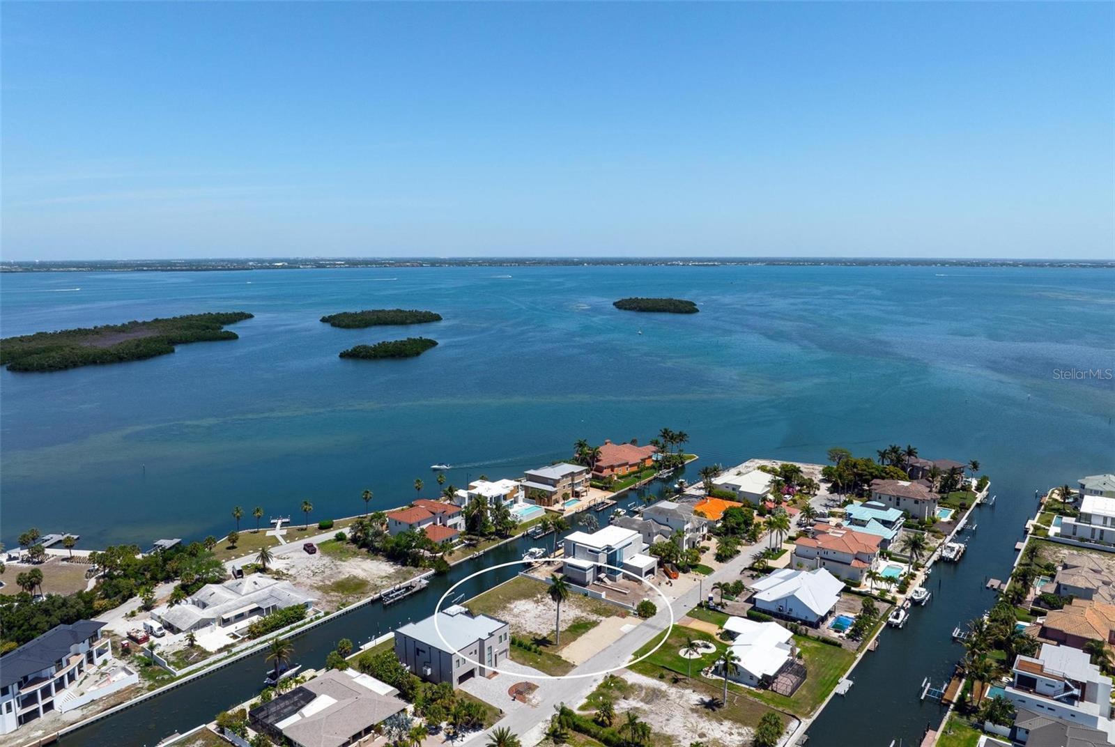 581 ROUNTREE DR, LONGBOAT KEY, FL, 34228