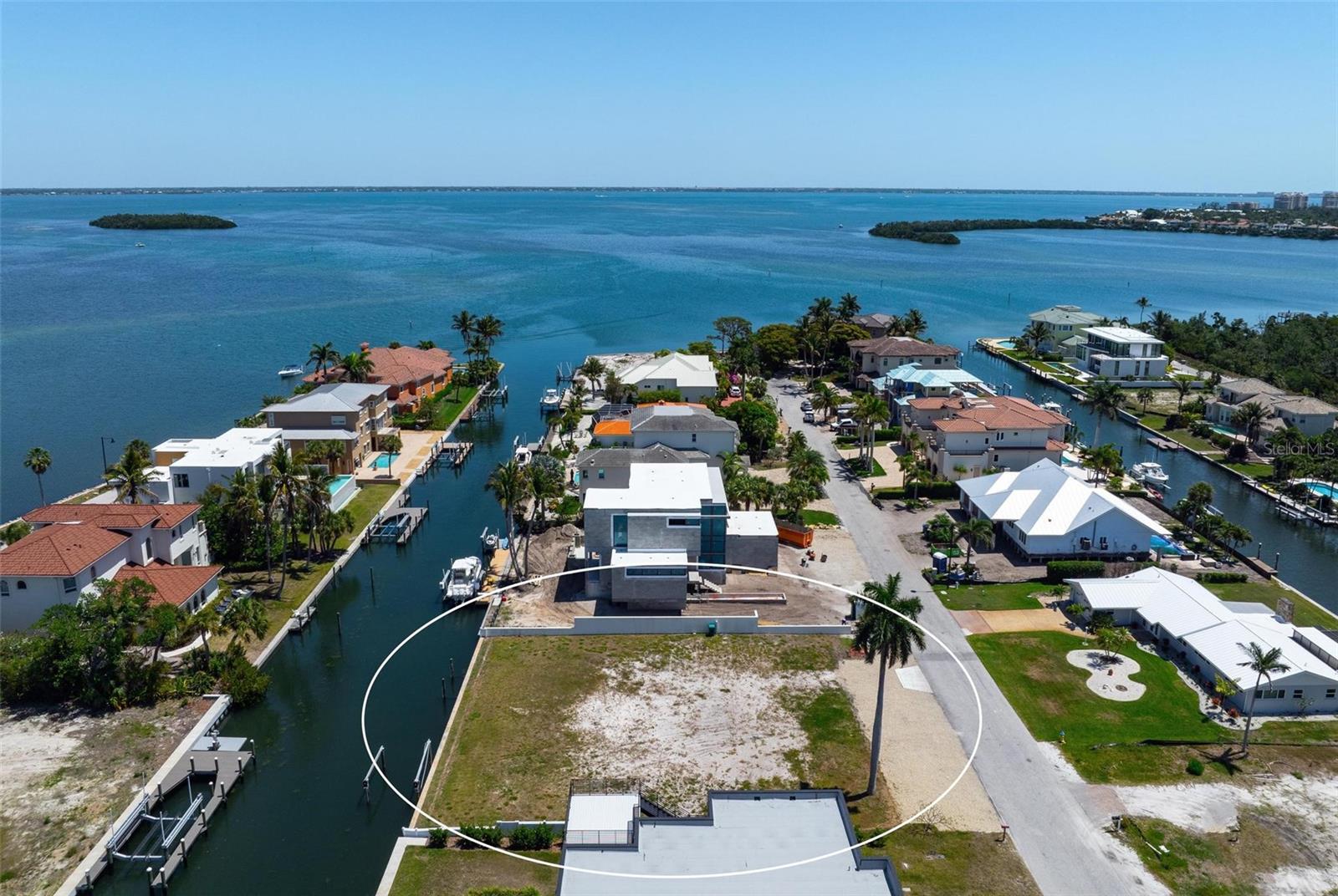 581 ROUNTREE DR, LONGBOAT KEY, FL, 34228