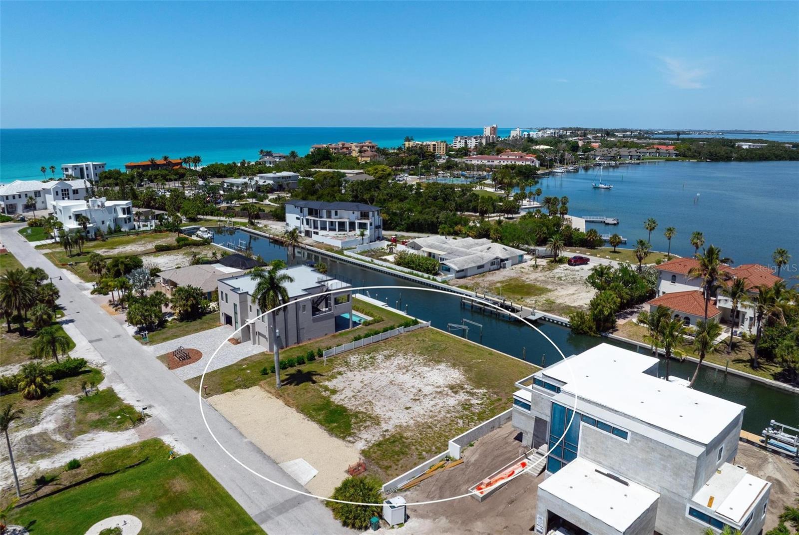 581 ROUNTREE DR, LONGBOAT KEY, FL, 34228