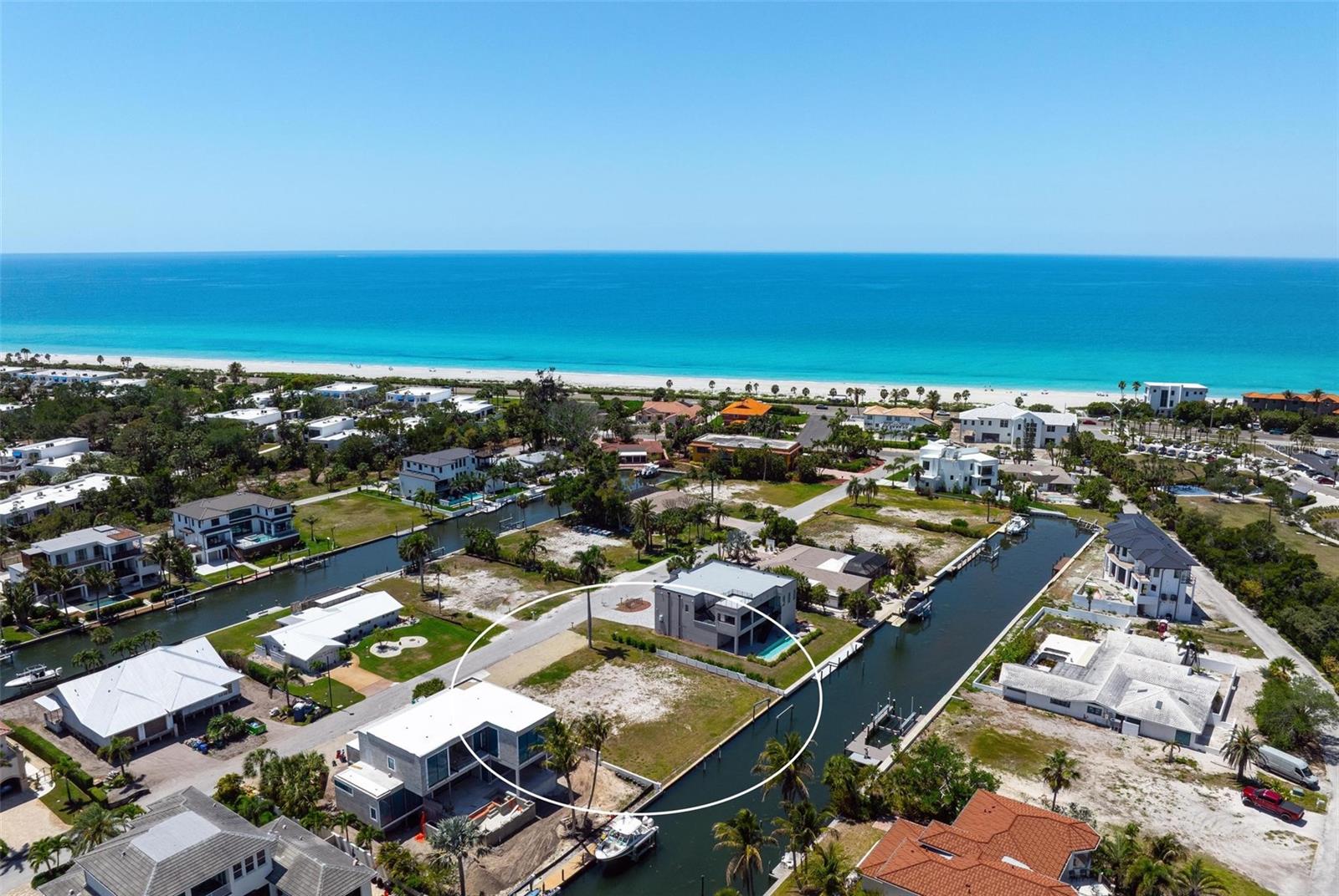 581 ROUNTREE DR, LONGBOAT KEY, FL, 34228