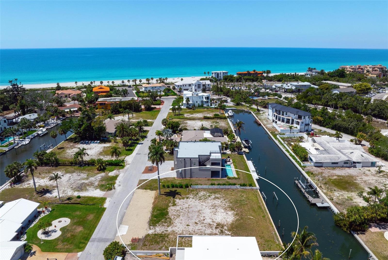 581 ROUNTREE DR, LONGBOAT KEY, FL, 34228