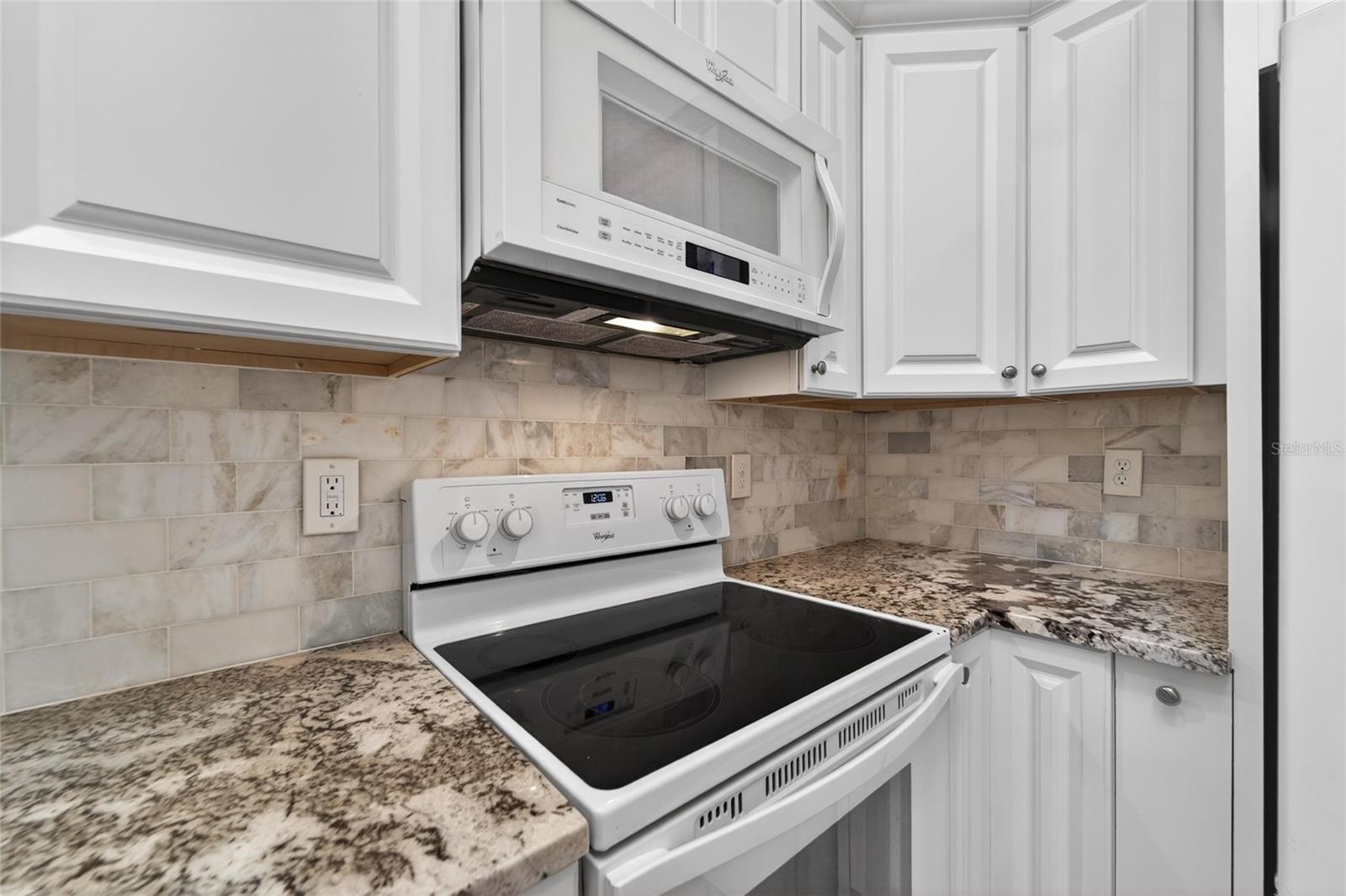 658 GREEN VALLEY RD #B3, PALM HARBOR, FL, 34683