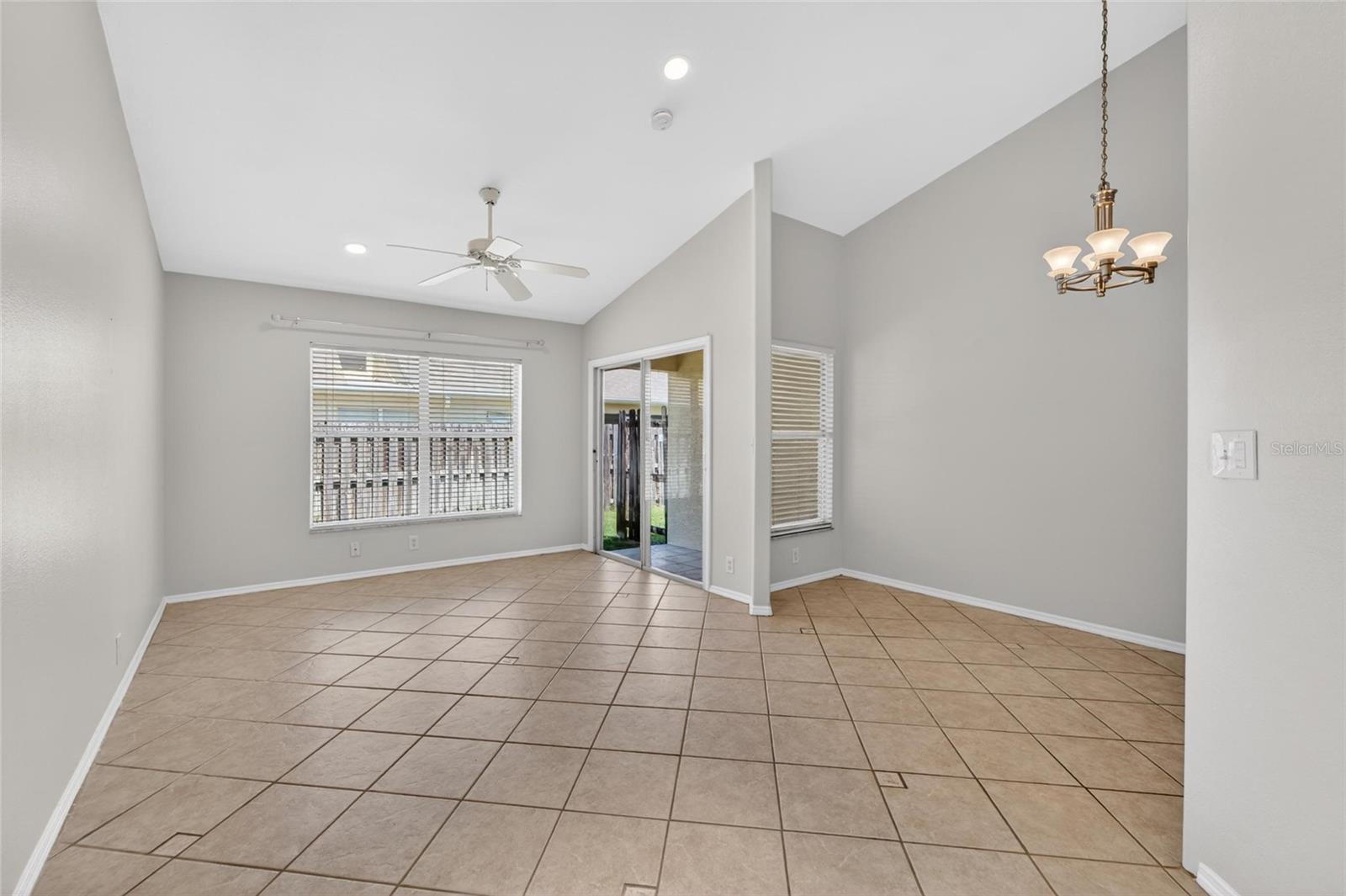 658 GREEN VALLEY RD #B3, PALM HARBOR, FL, 34683