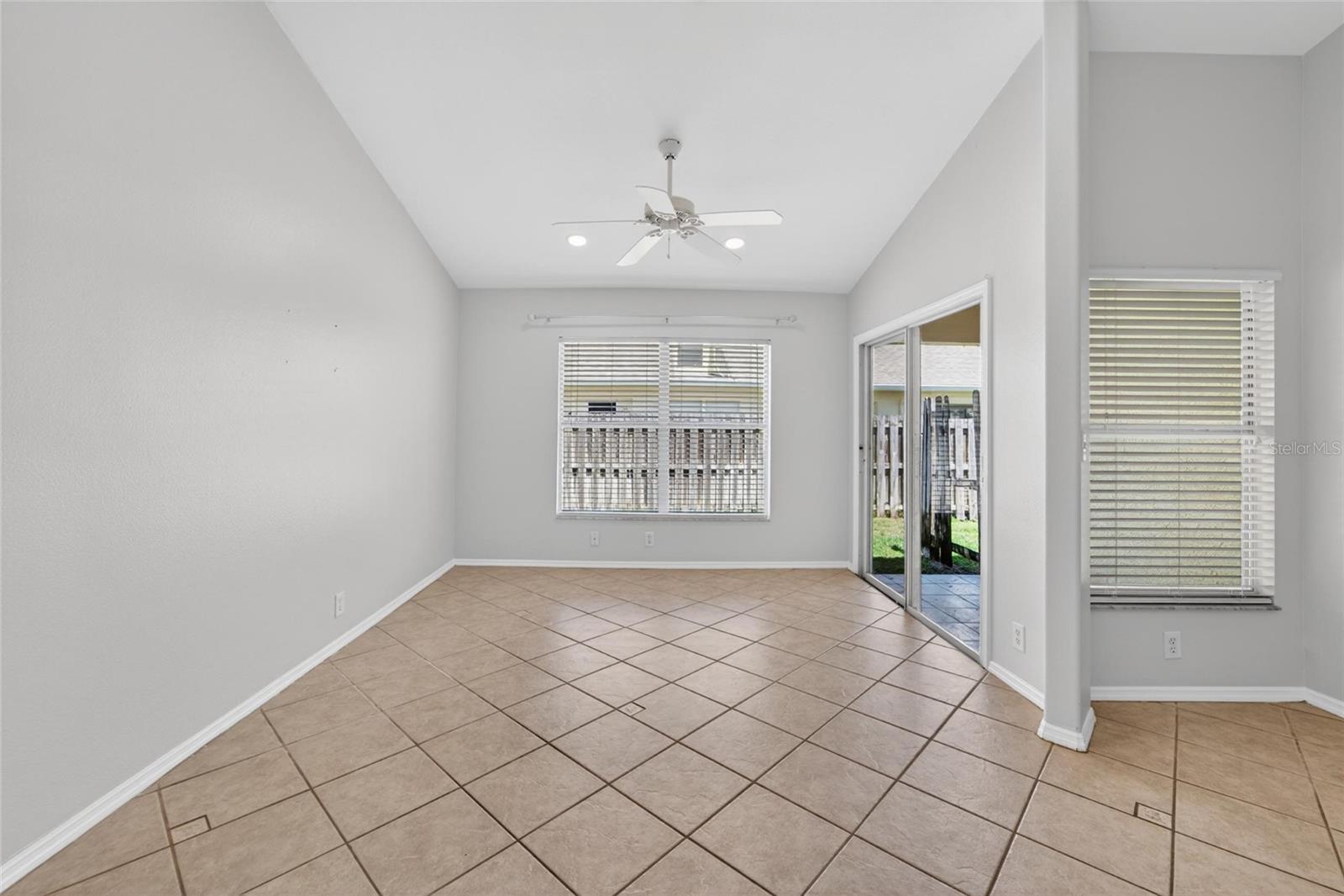 658 GREEN VALLEY RD #B3, PALM HARBOR, FL, 34683