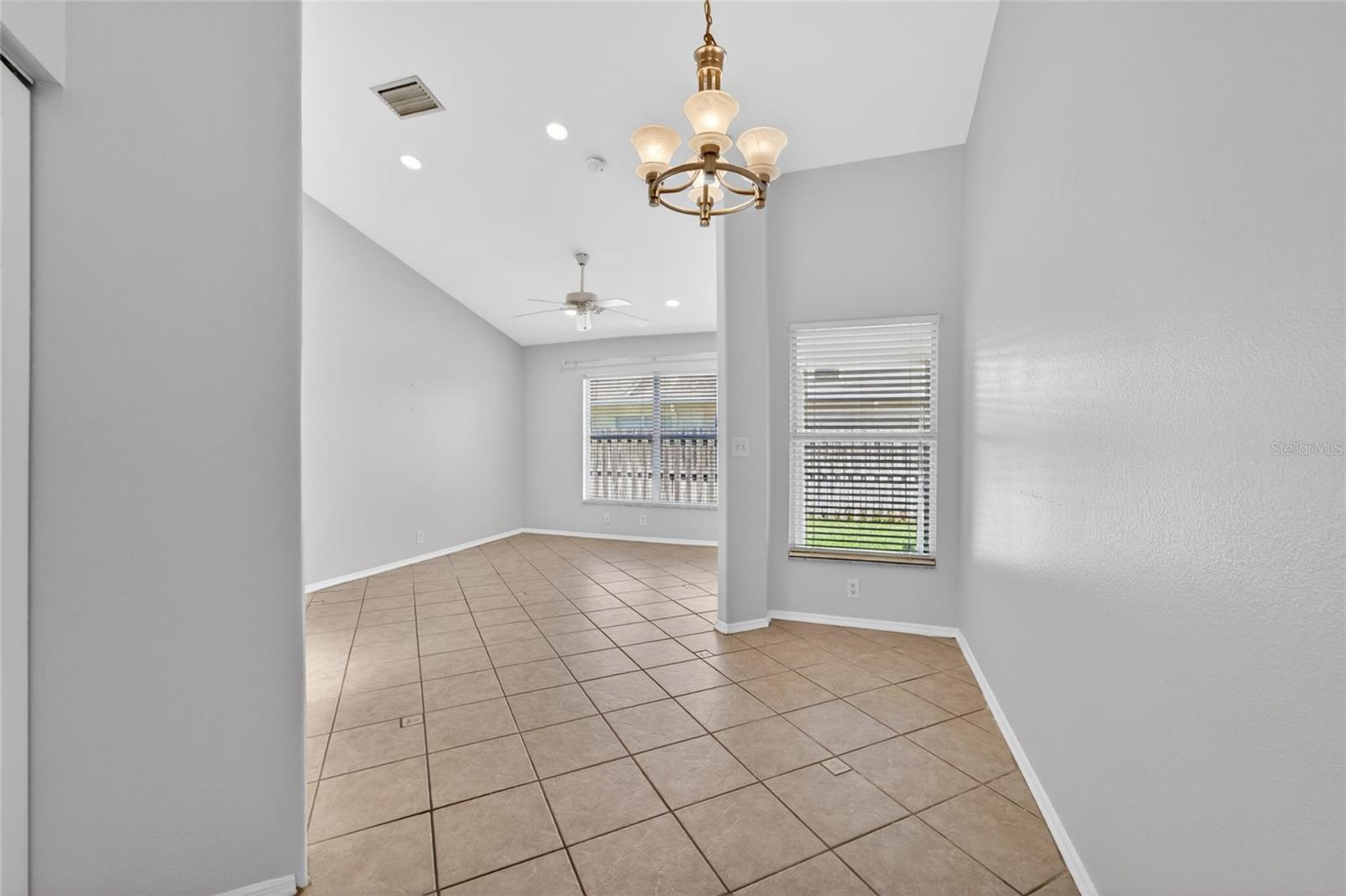 658 GREEN VALLEY RD #B3, PALM HARBOR, FL, 34683