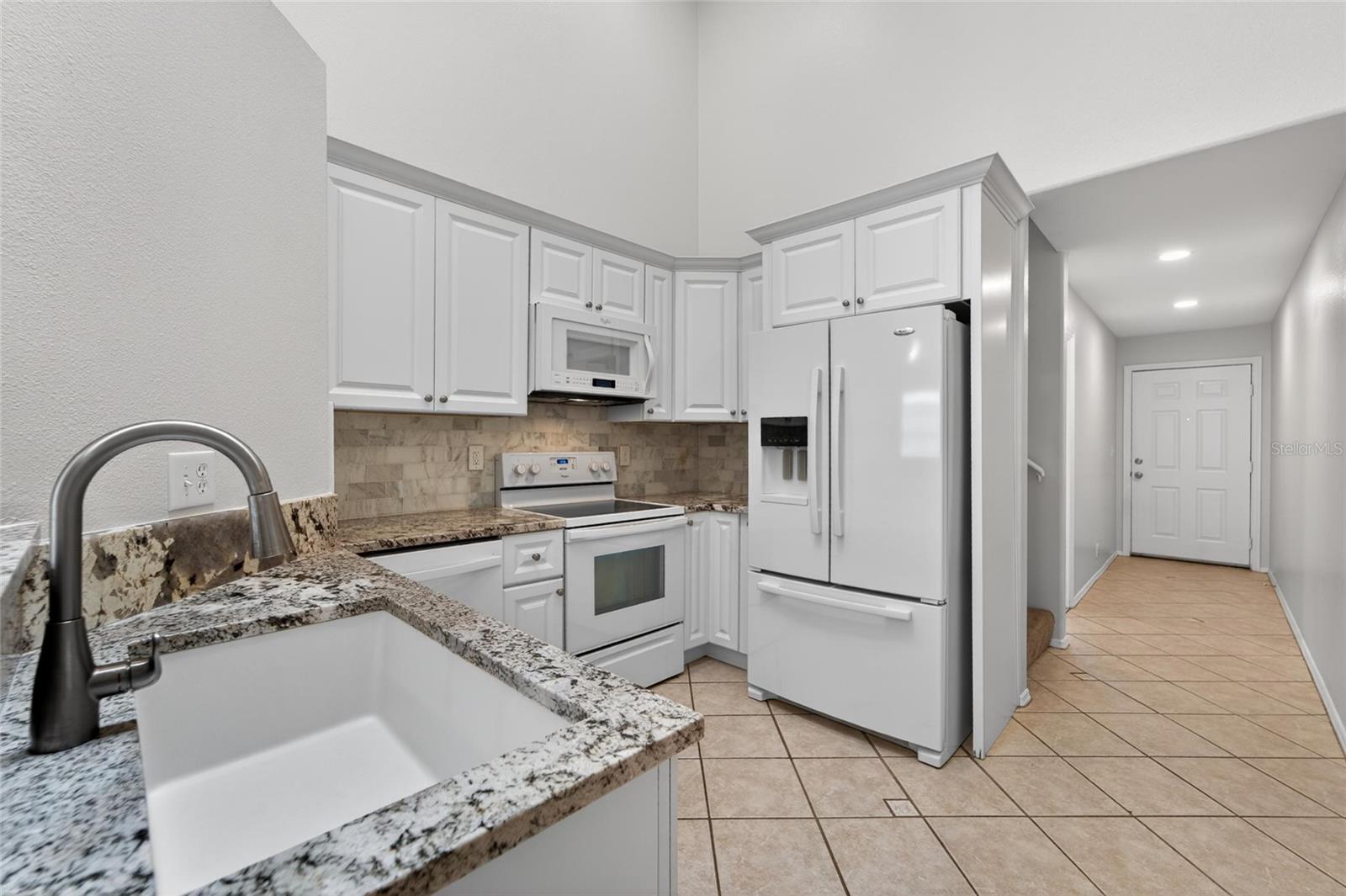 658 GREEN VALLEY RD #B3, PALM HARBOR, FL, 34683