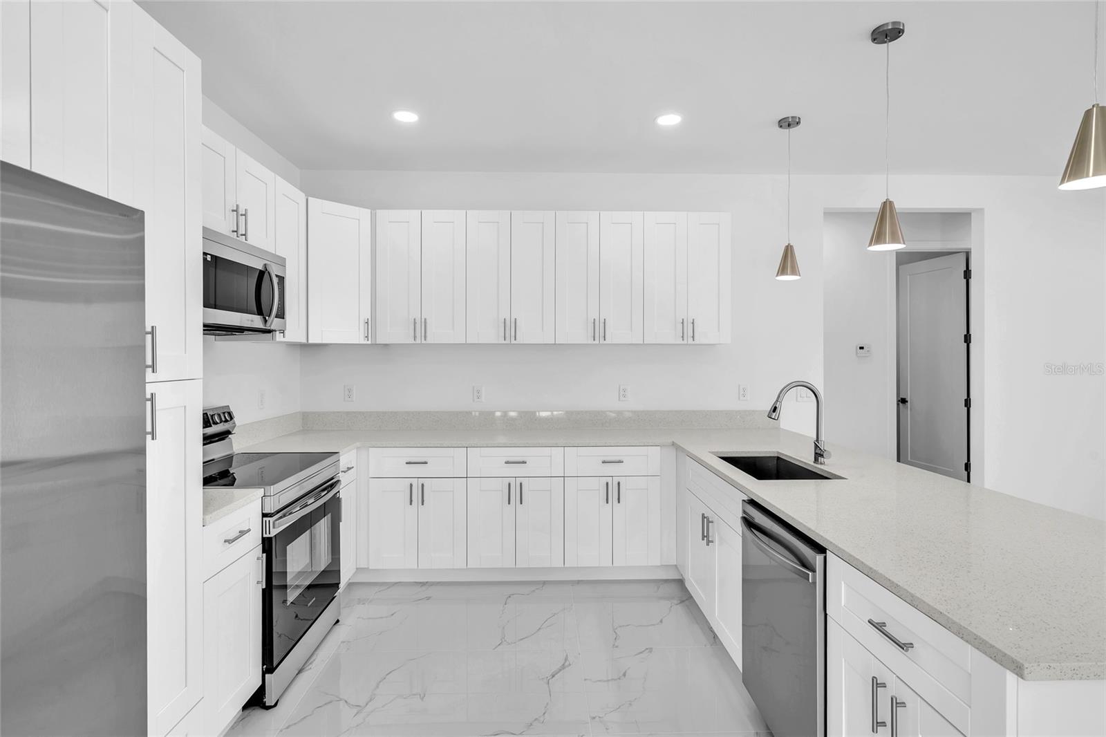 1180 VERNON AVE, PORT CHARLOTTE, FL, 33948