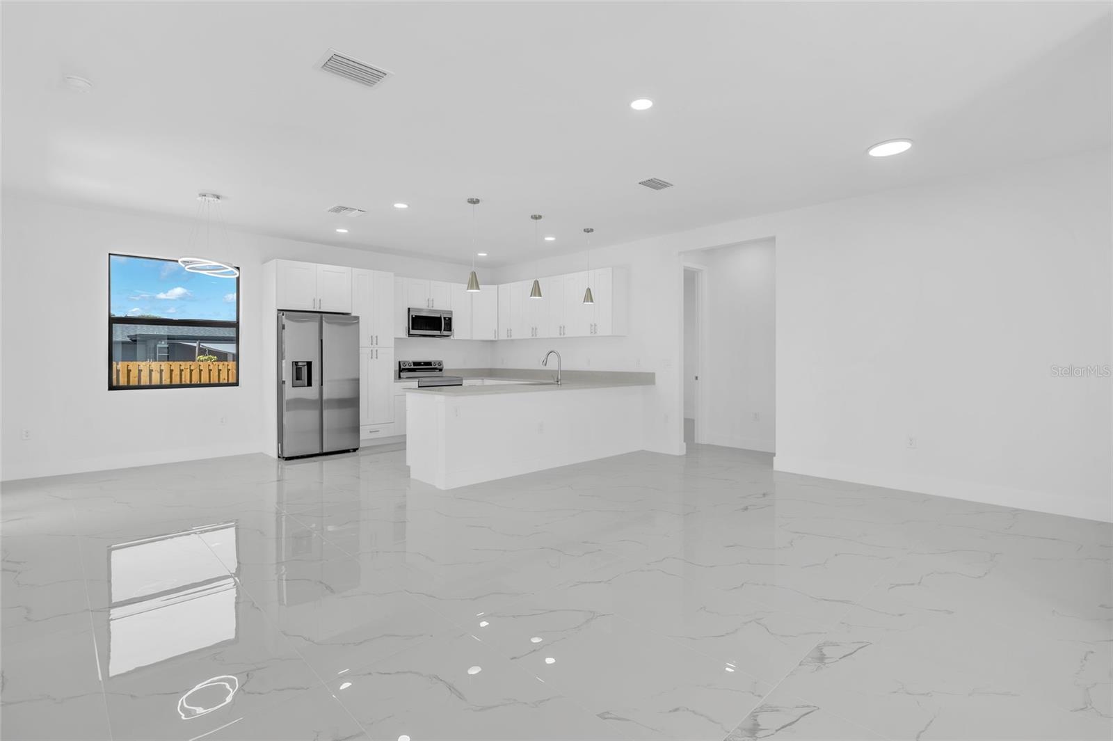 1180 VERNON AVE, PORT CHARLOTTE, FL, 33948