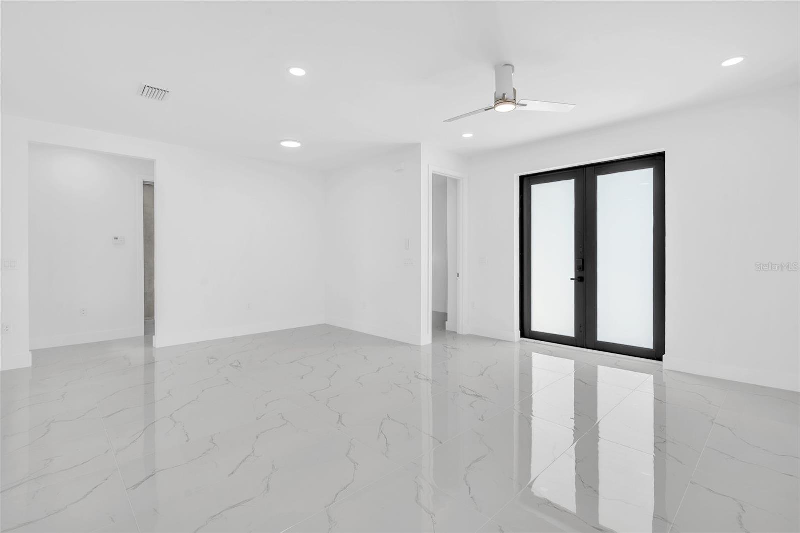 1180 VERNON AVE, PORT CHARLOTTE, FL, 33948