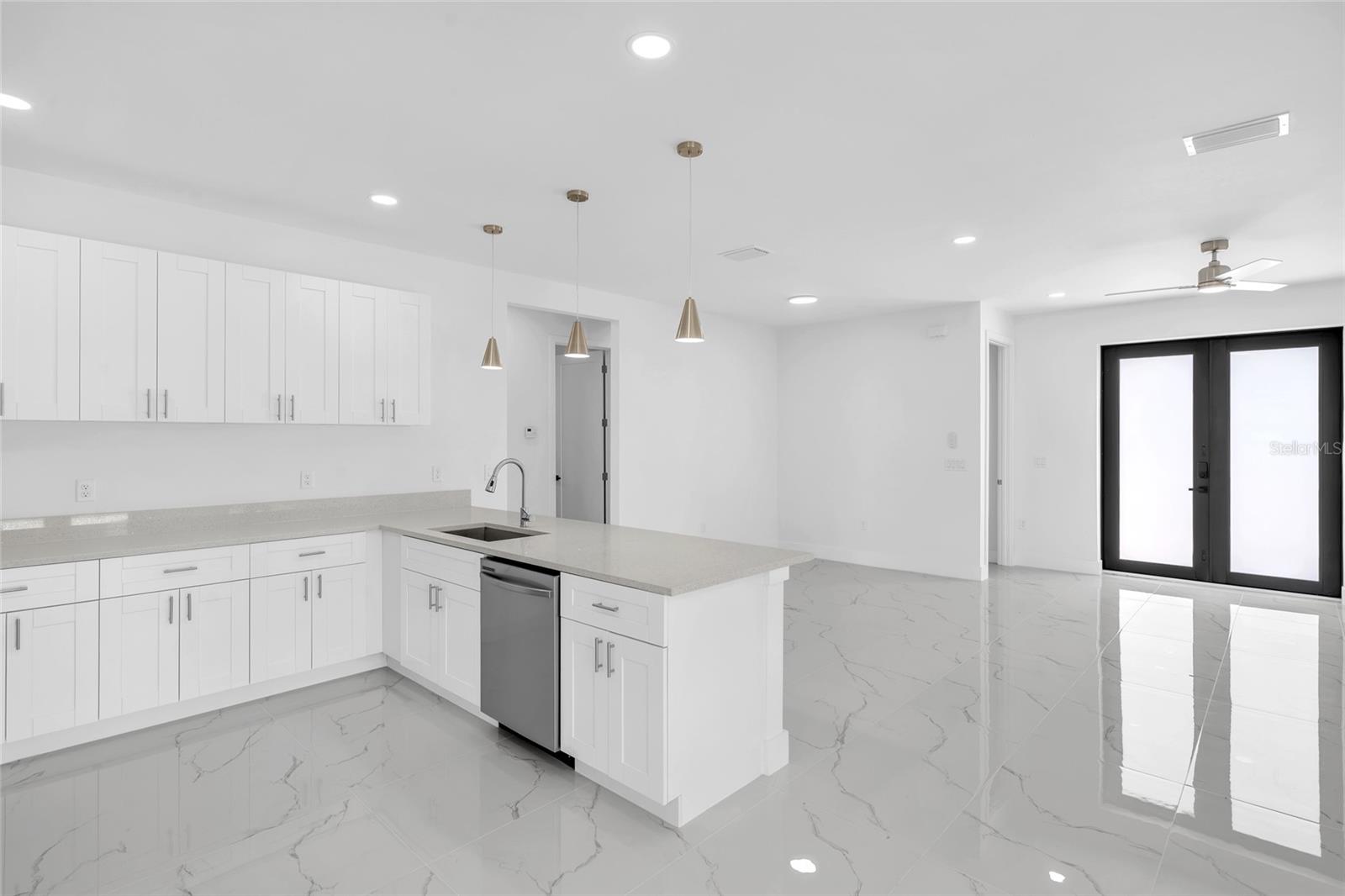 1180 VERNON AVE, PORT CHARLOTTE, FL, 33948