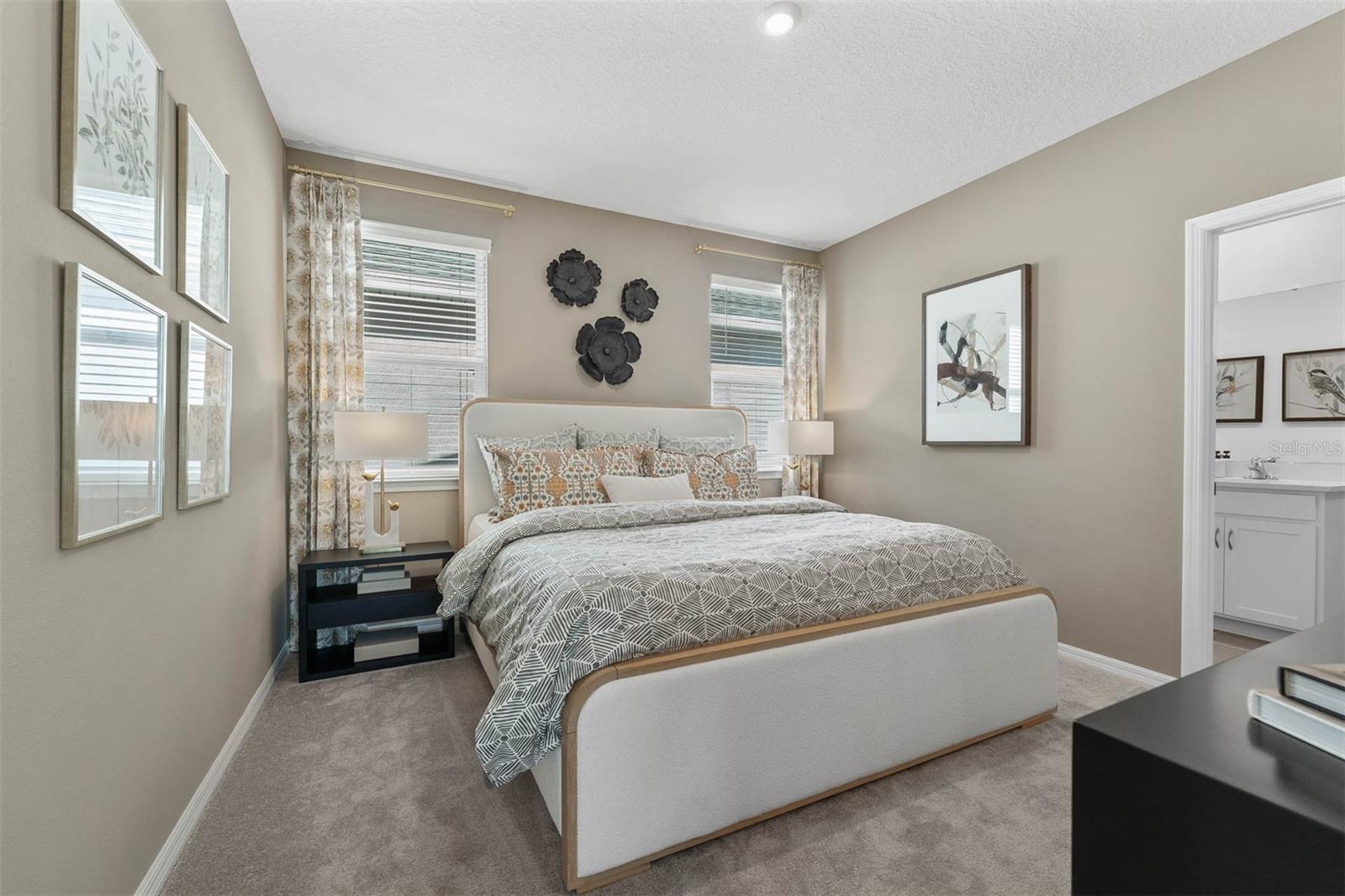 4698 INNER WORLD LN, WESLEY CHAPEL, FL, 33543