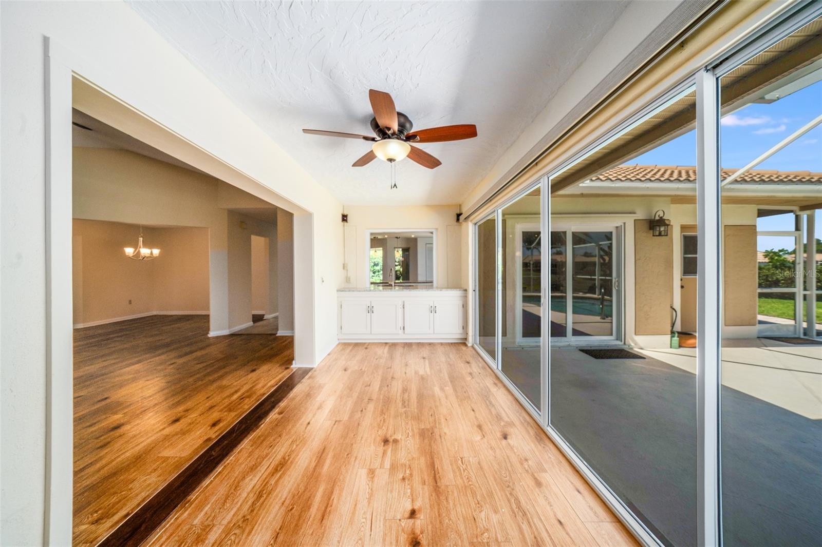 3162 E VILLAGE DR, VENICE, FL, 34293